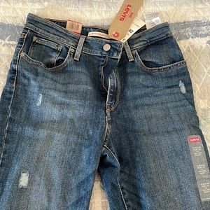 Levi’s 721 size 28 high rise skinny